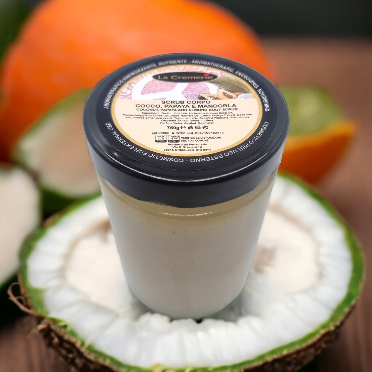 Scrub corpo Cocco, Papaya & mandorla 750 g